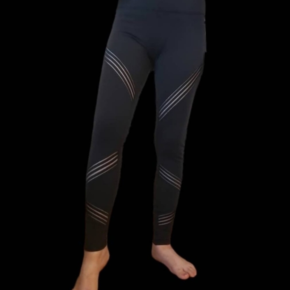 Alo Yoga Black Leggings Small Size.